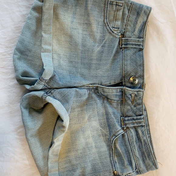 Celeb Pink Jean Shorts - Picture 2 of 3